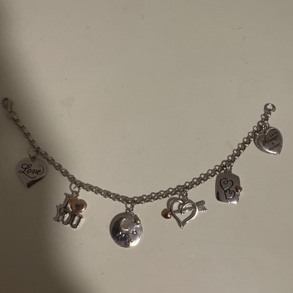 Bracelet